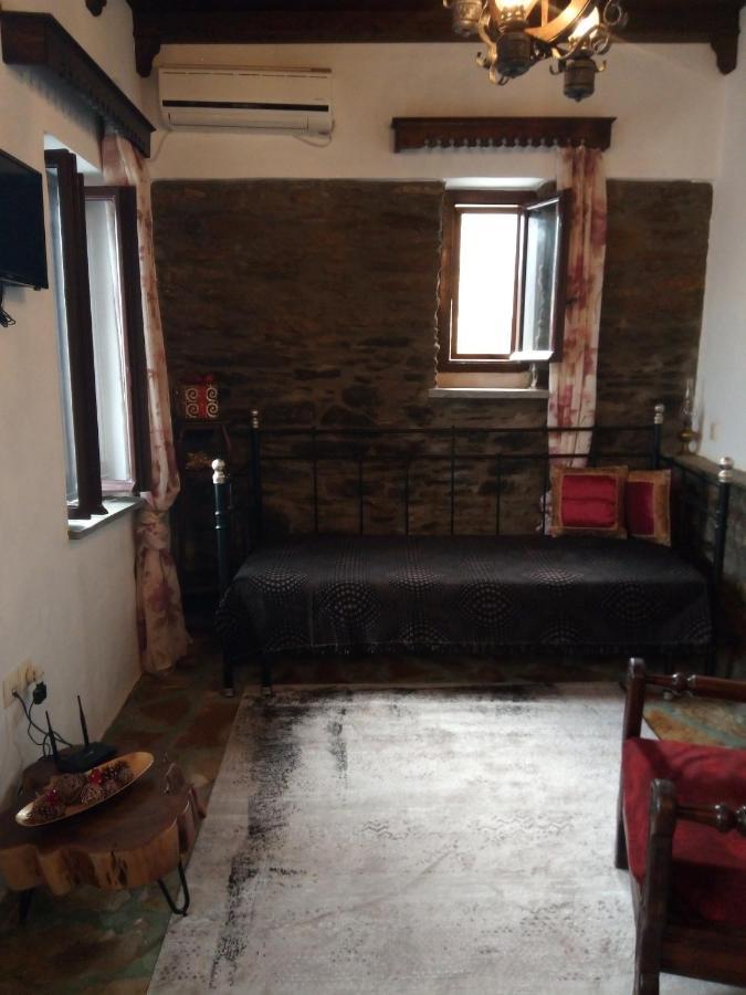 Monte Kechros Guest House Arnados ภายนอก รูปภาพ