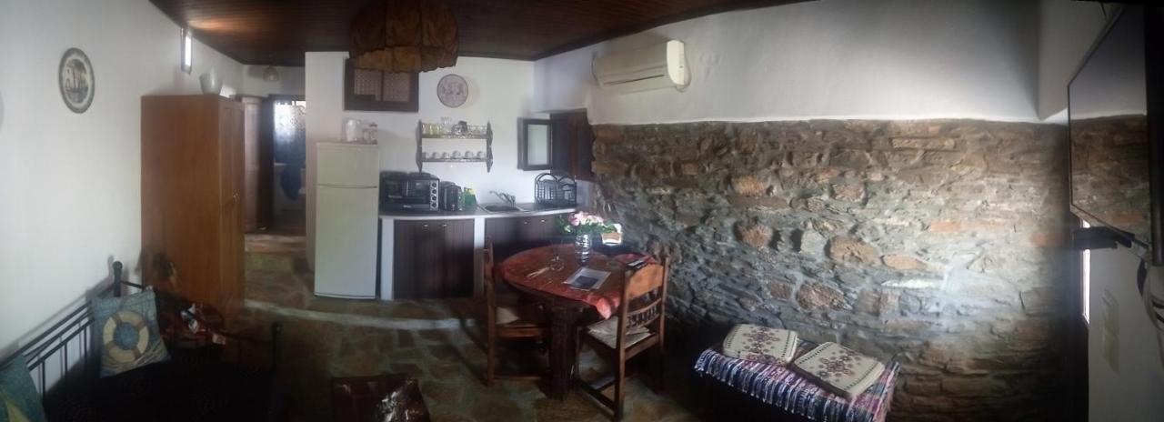 Monte Kechros Guest House Arnados ภายนอก รูปภาพ