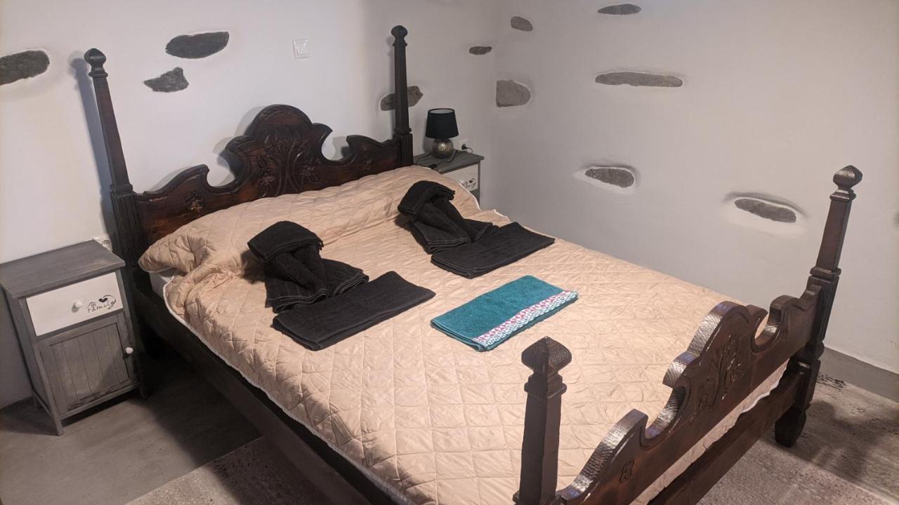 Monte Kechros Guest House Arnados ภายนอก รูปภาพ