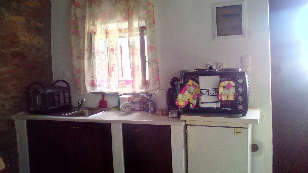 Monte Kechros Guest House Arnados ภายนอก รูปภาพ