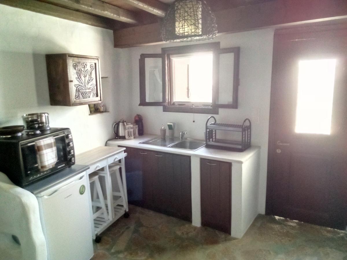 Monte Kechros Guest House Arnados ภายนอก รูปภาพ